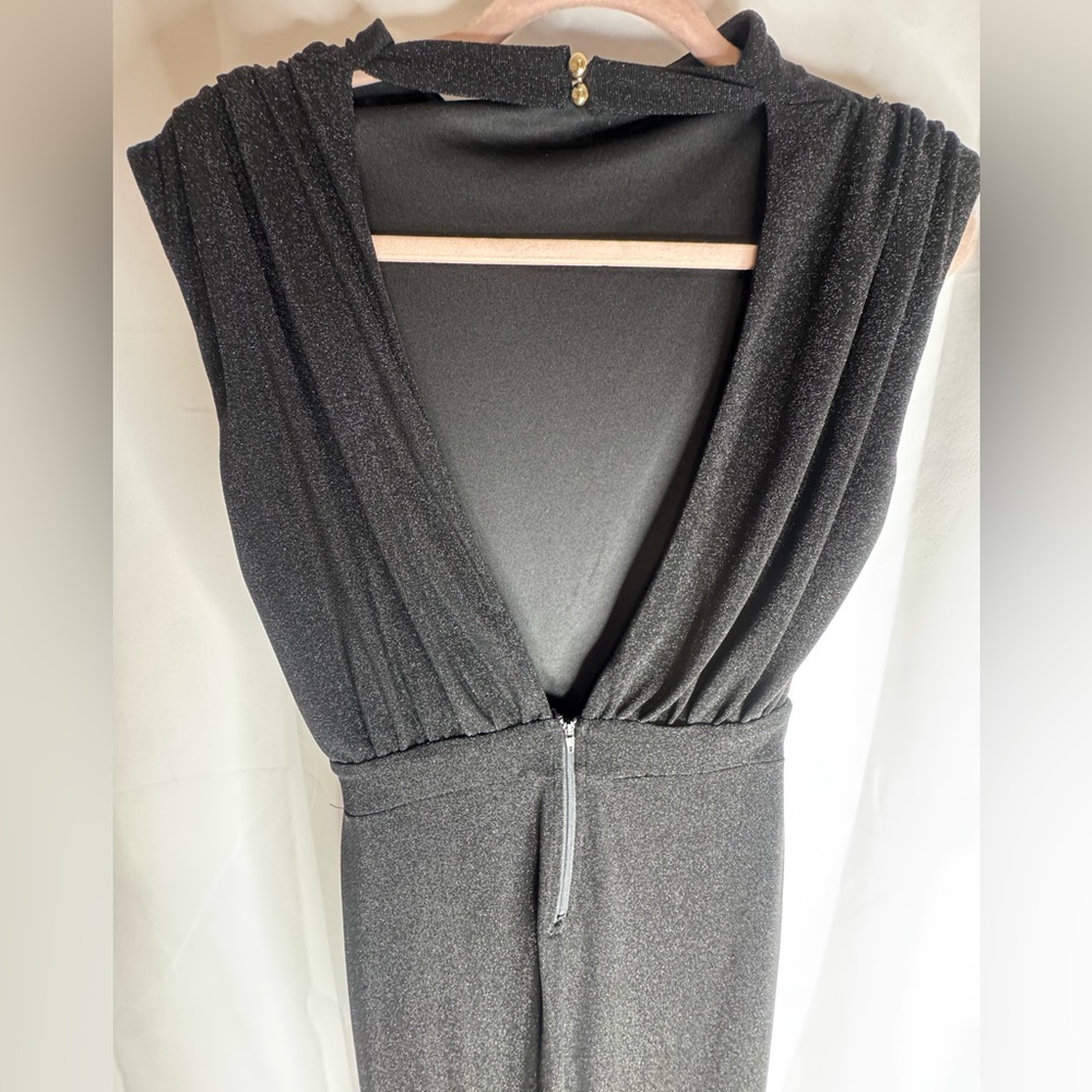 Elegant Black Sleeveless Dress